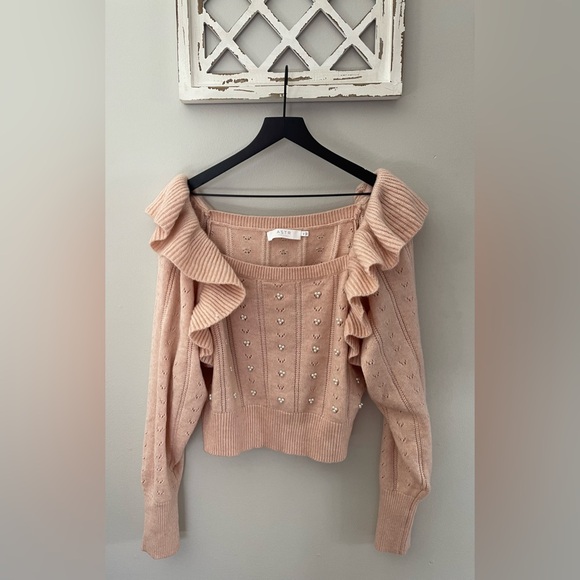 ASTR The Label Cabot Pearl Embellished Crop Ruffled Sweater In Blush Pink XL - Picture 3 of 10